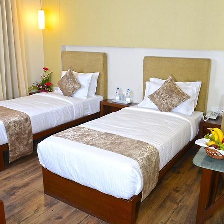 Visitel - A Boutique Hotel Калькутта Экстерьер фото