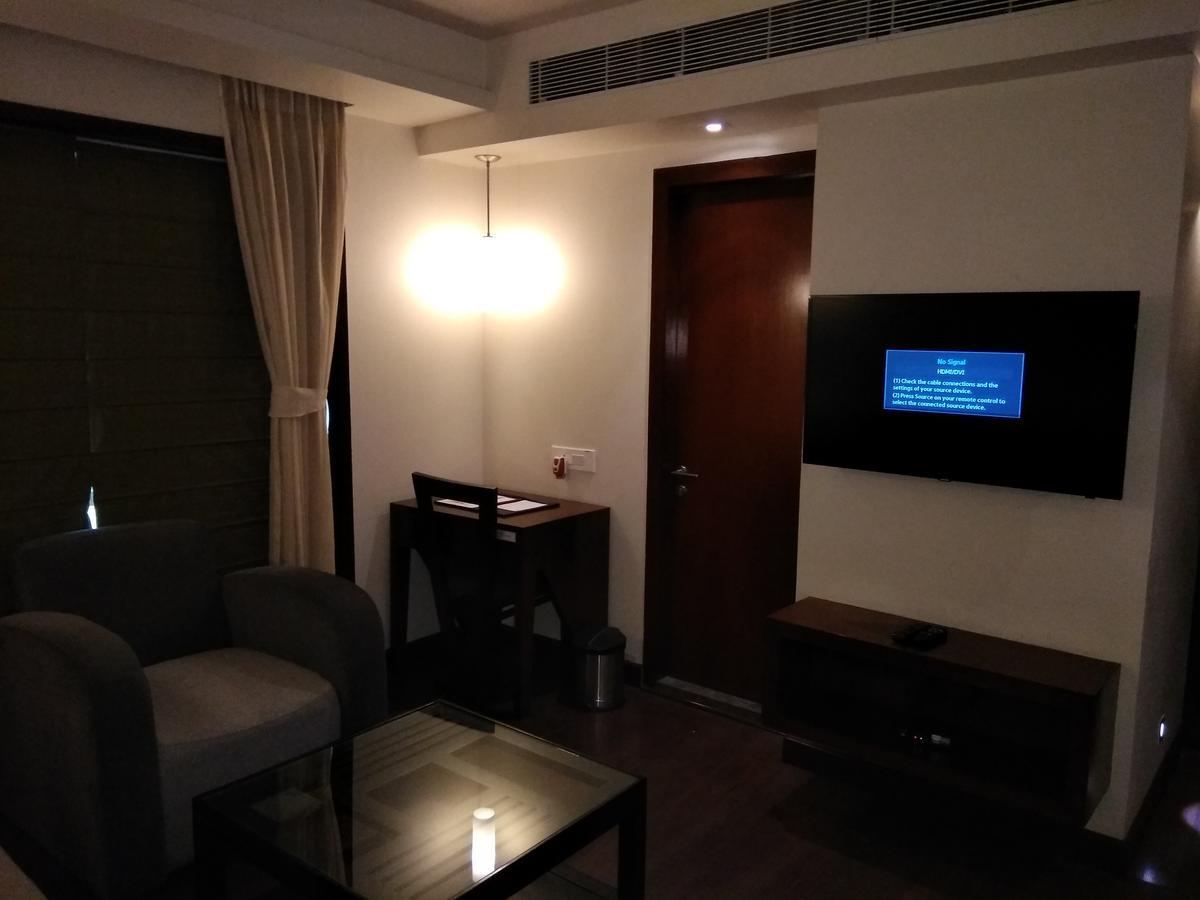 Visitel - A Boutique Hotel Калькутта Экстерьер фото