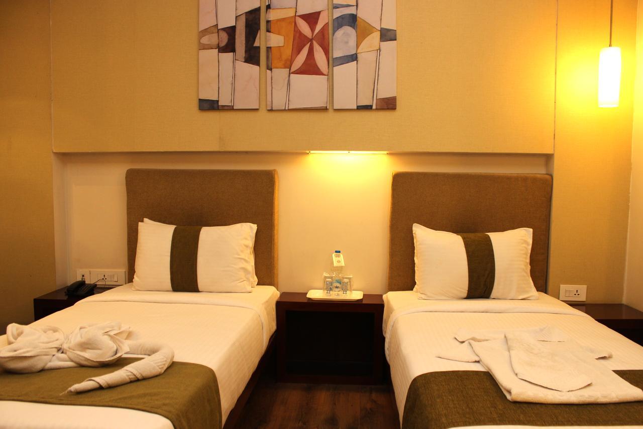 Visitel - A Boutique Hotel Калькутта Экстерьер фото