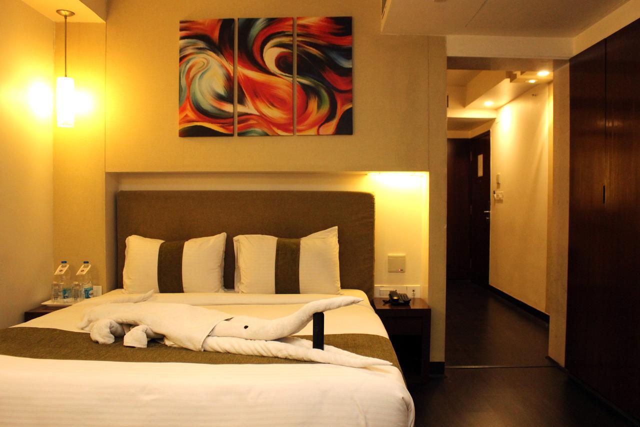 Visitel - A Boutique Hotel Калькутта Экстерьер фото