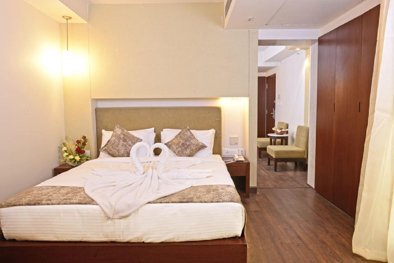 Visitel - A Boutique Hotel Калькутта Экстерьер фото