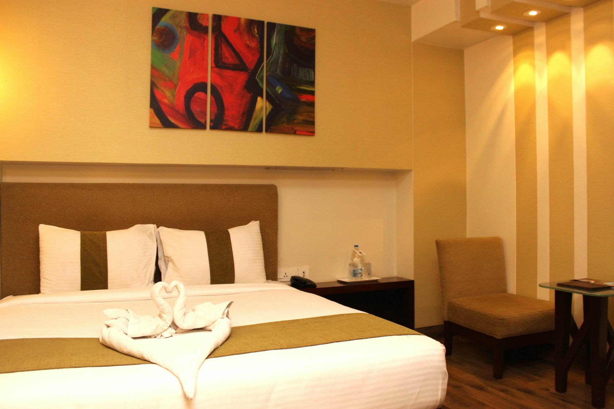 Visitel - A Boutique Hotel Калькутта Экстерьер фото